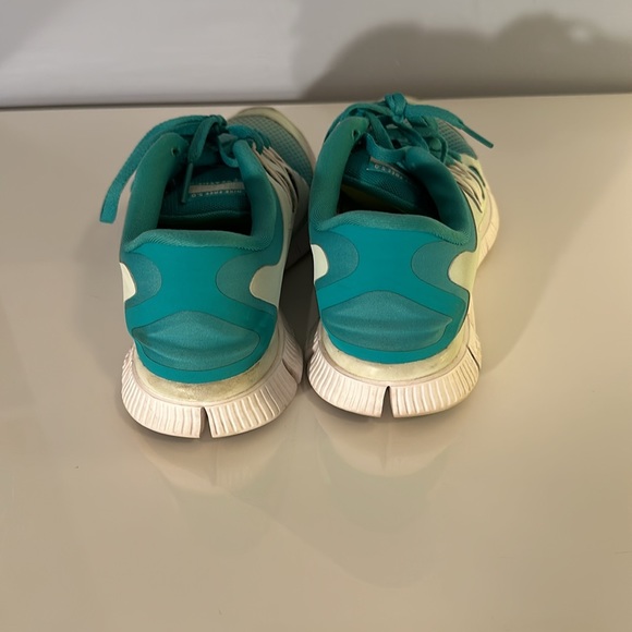 Nike free , size 7 1/2 - Picture 3 of 4